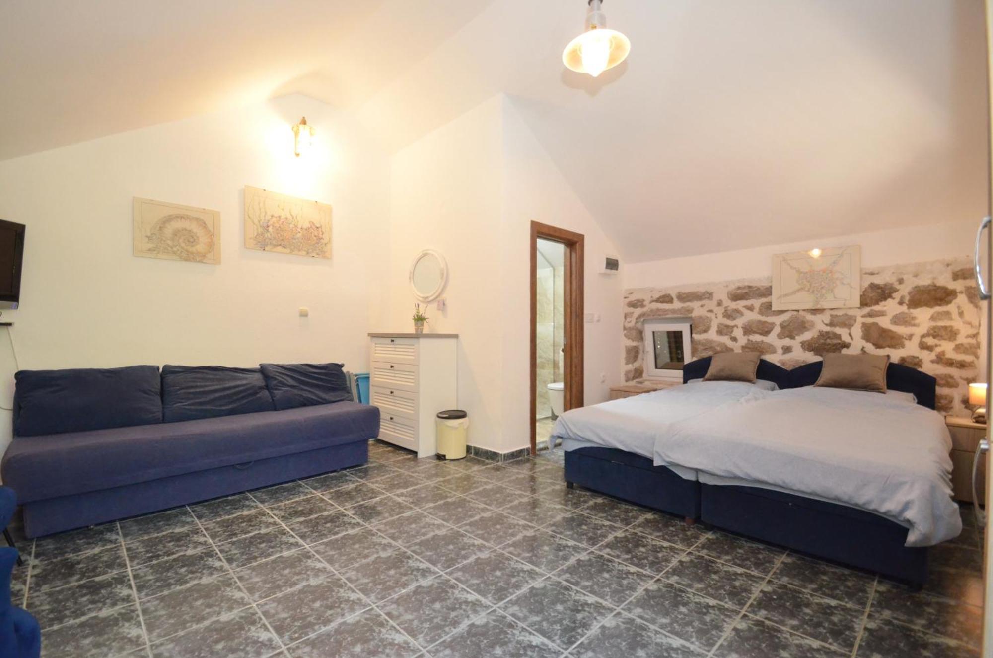 Holiday Home Brinic Tivat Exterior photo